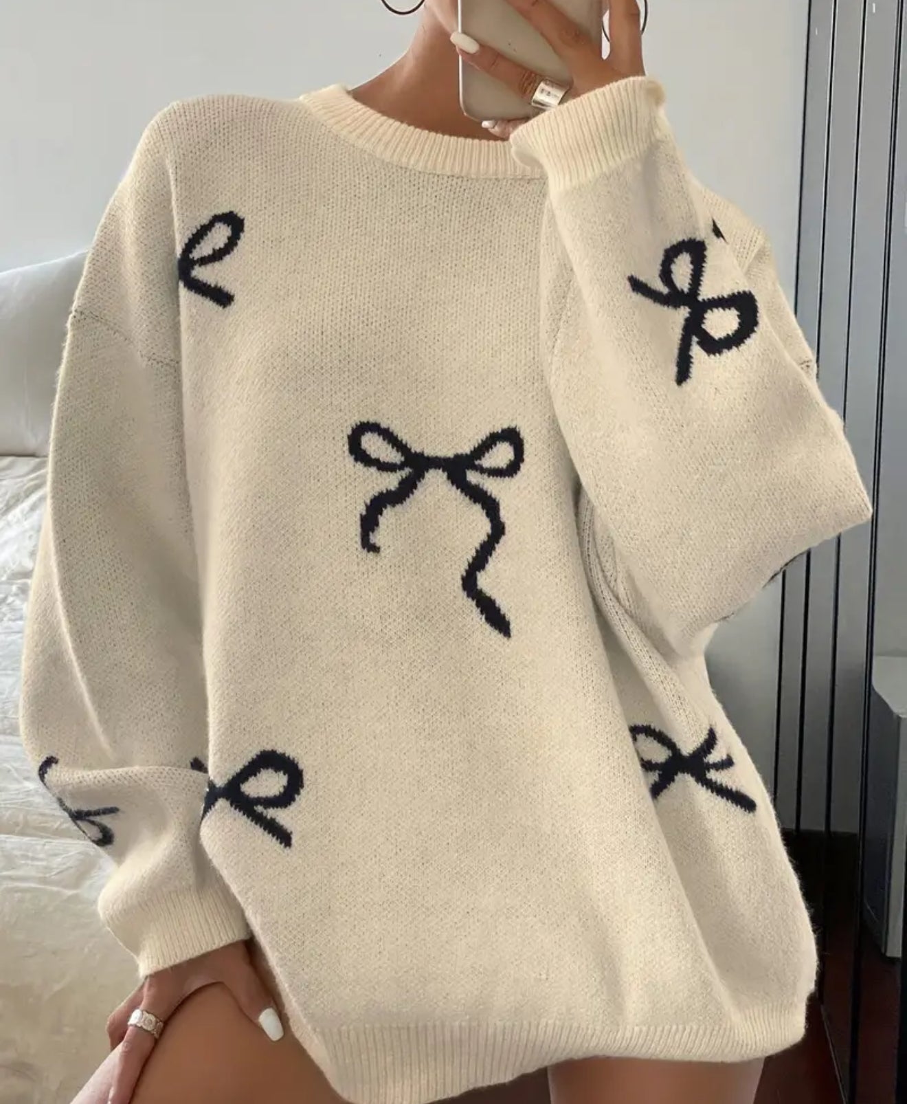 Women’s bow sweatshirt