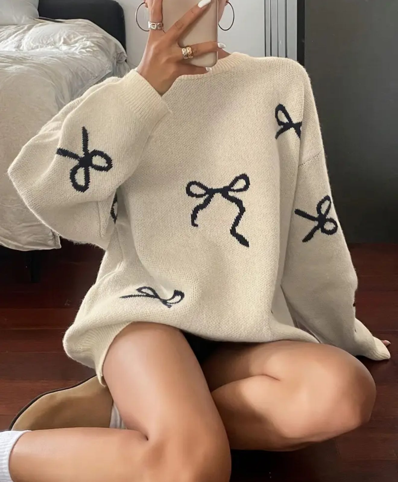 Women’s bow sweatshirt